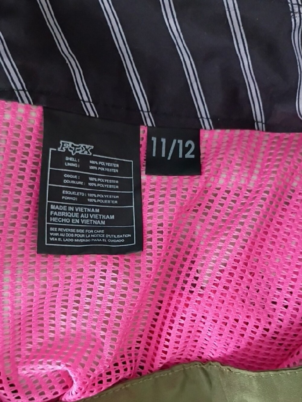 Fox Camouflage Cargo Pants with Pink Accents NWOT - Picture 4 of 4